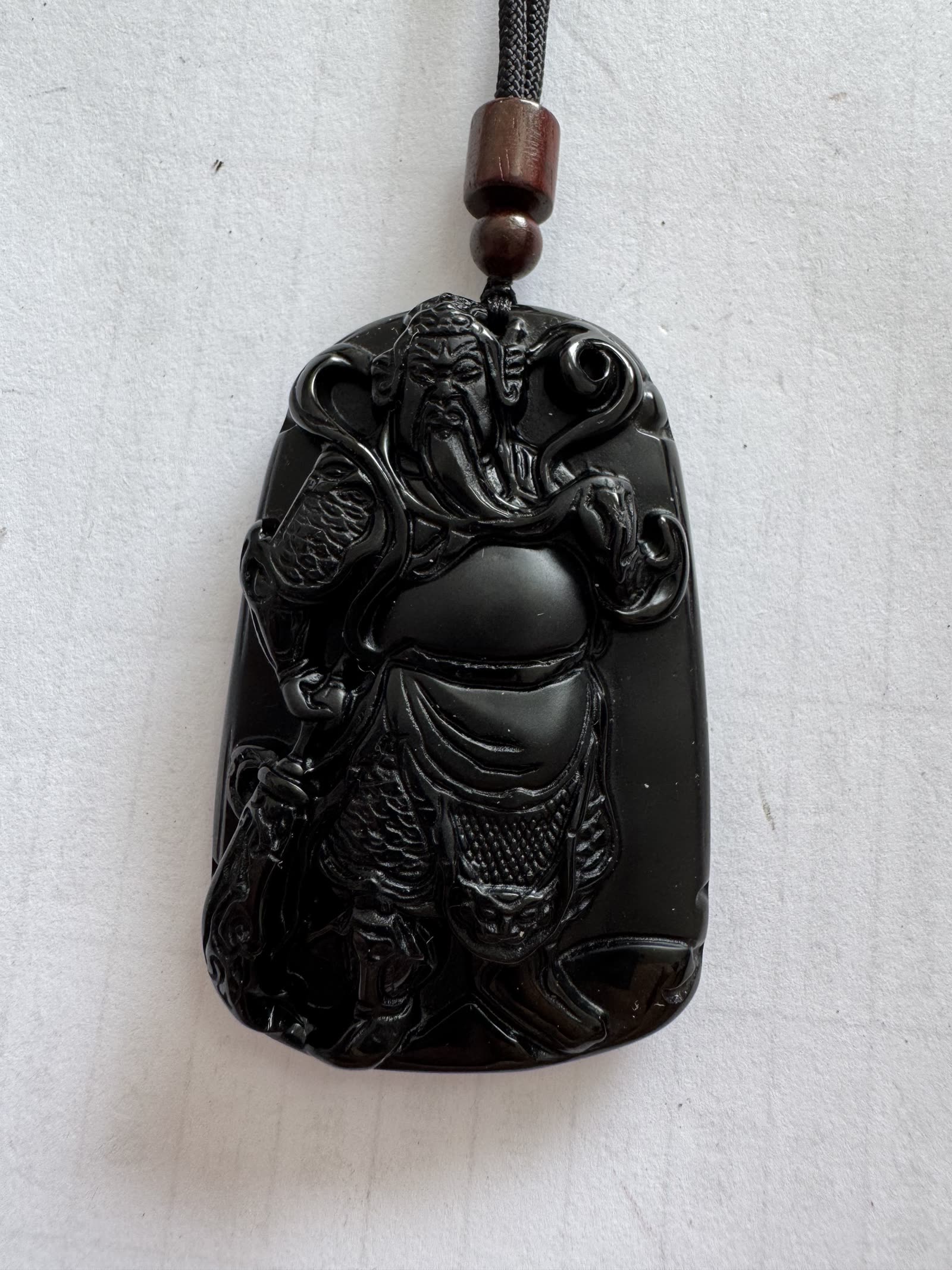 黑曜关公吊坠实物细节
